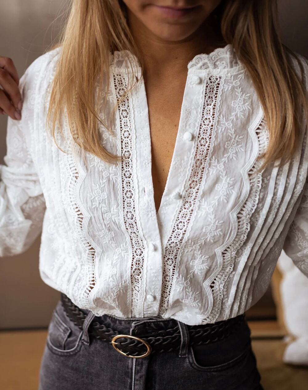 EASY CLOTHES White 100% Cotton Ecru Embroidered Pauly Shirt Size M-L